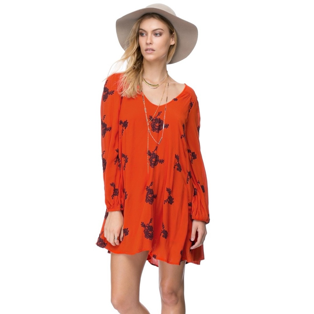 Free People ♥️ Emma Austin Embroidered Red Floral Boho Shift Dress Medium